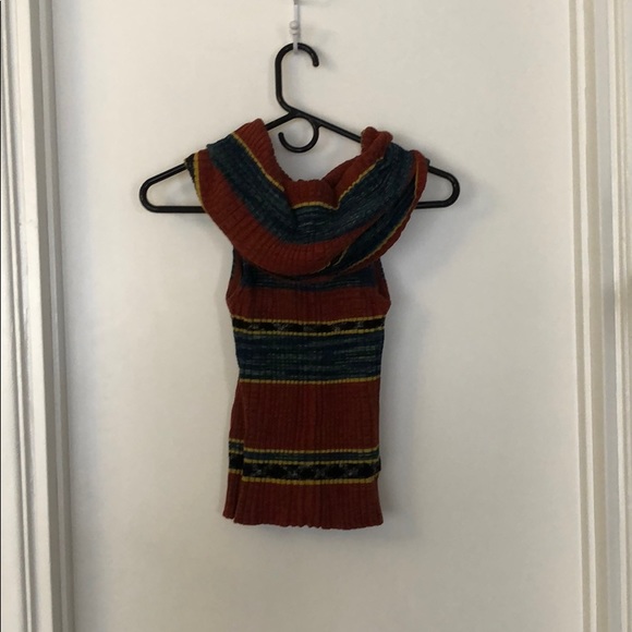 Off the shoulder sleeveless sweater - Picture 2 of 2